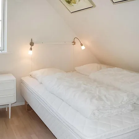Three-Bedroom Holiday Home In Blavand * Blåvand