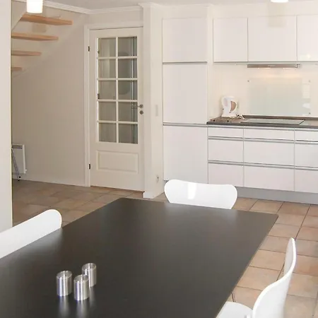 Three-bedroom In Tatil Evi